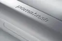 Pomadent_Pomabrush_White_Detail_Case branding_F.webp