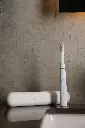 pomabrush white on counter.webp