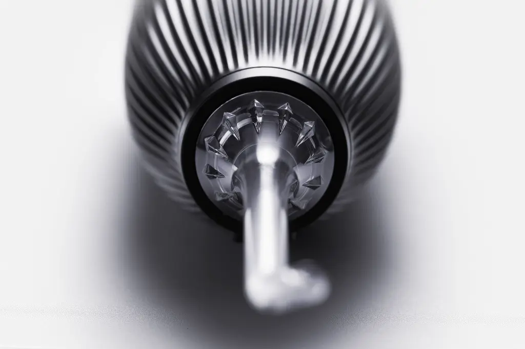 Pomadent_Pomafloss_detail_004_F.webp