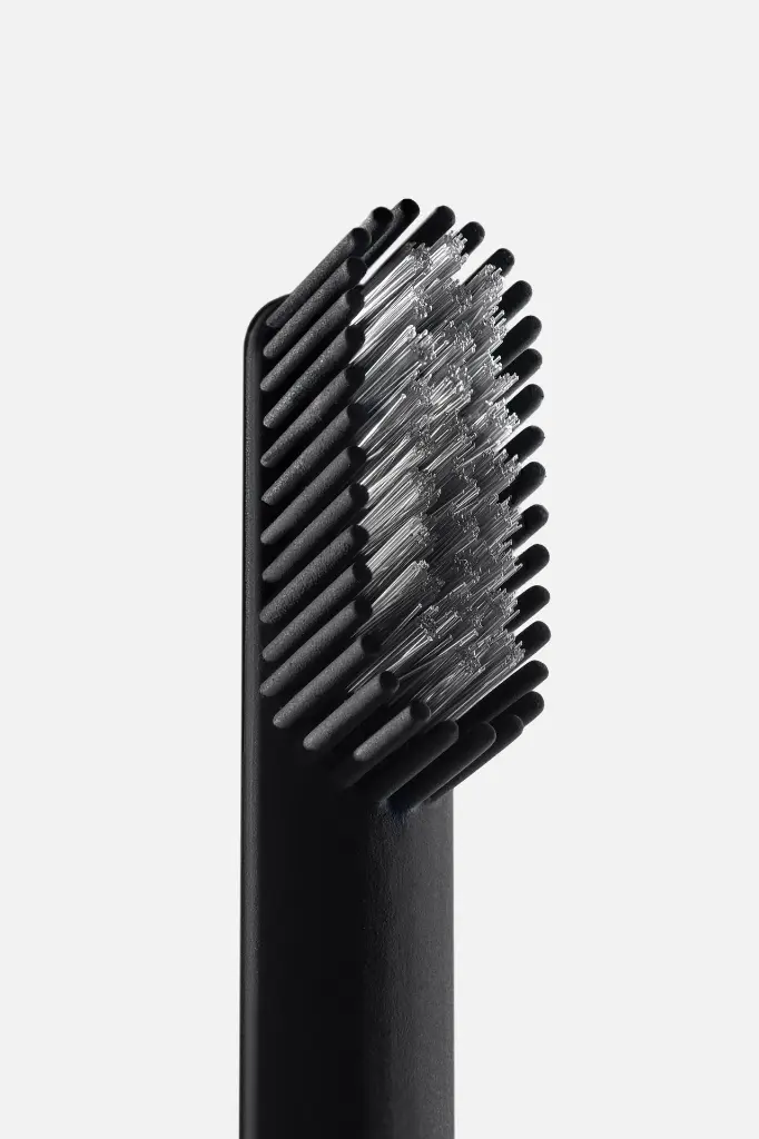 Pomadent_Pomabrush_Carbon_Bristles_Nylon_F.webp