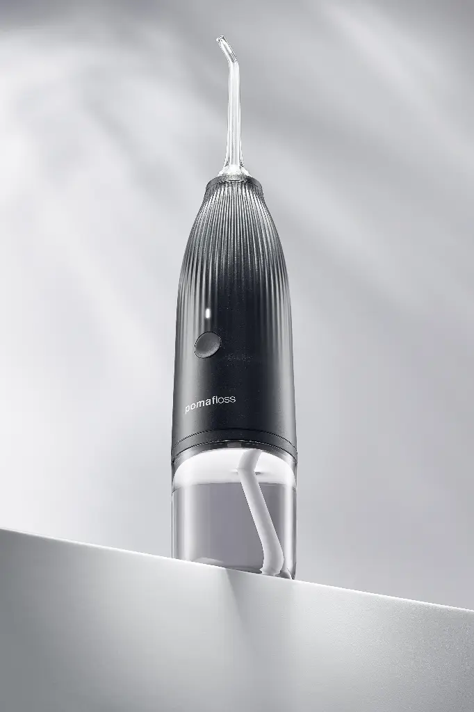 Pomafloss Model 1.0 - Portable Water Flosser
