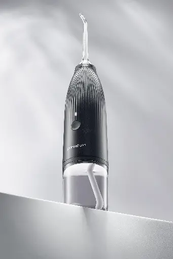 Pomafloss Model 1.0 - Portable Water Flosser